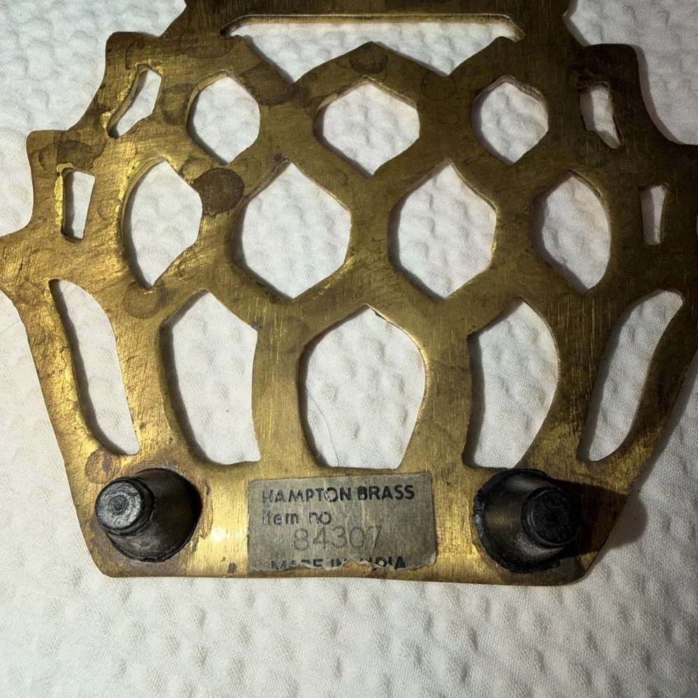 N/A pineapple brass